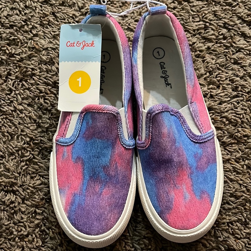 Girls size 1 Cat & Jack slip on shoes